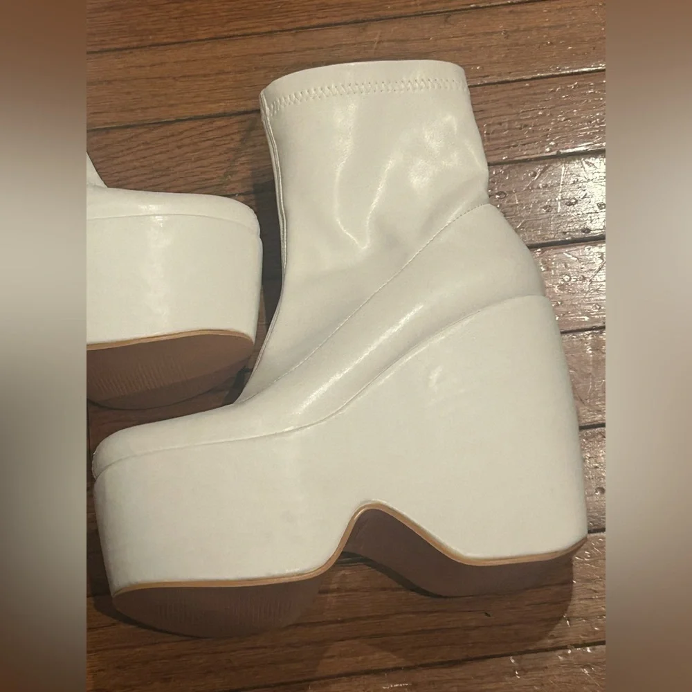 Azalea Wang Lovely White Platform Stretch Sock Vegan Bootie Size 8 - Picture 3 of 15
